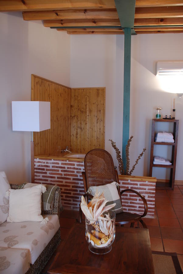 Hotel Hospederia El Arco Villavieja del Lozoya Exterior foto